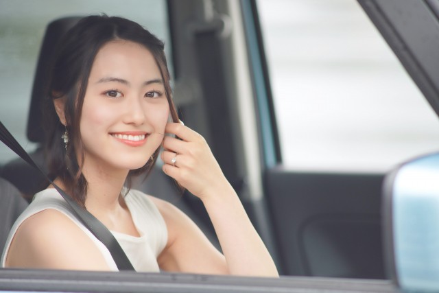女性