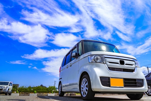 白い車